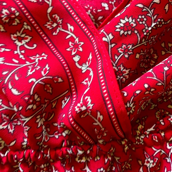 Max Studio Red Floral Mini Dress With Long Sleeves Size Medium - Picture 3 of 8